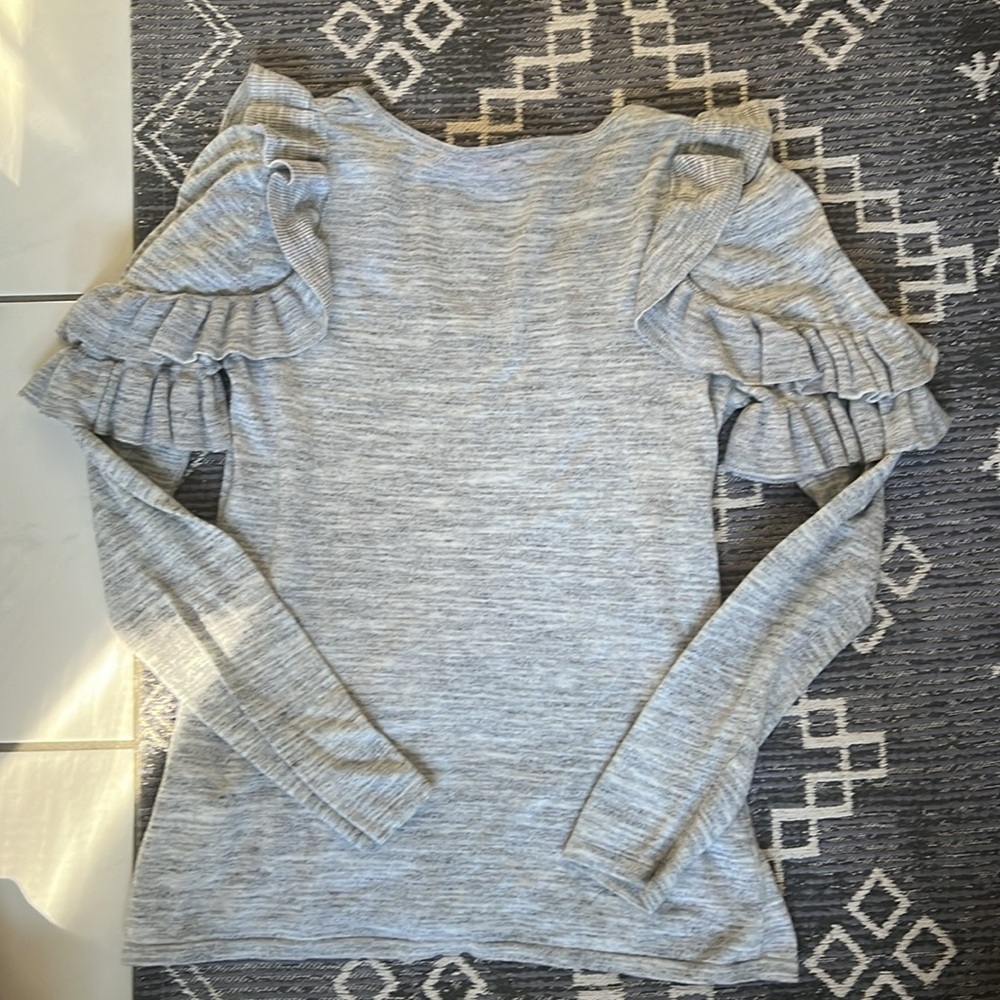 Lilly Pulitzer Grey Ruffle Sleeve VNeck Sweater Long Sleeve Top - Picture 5 of 5